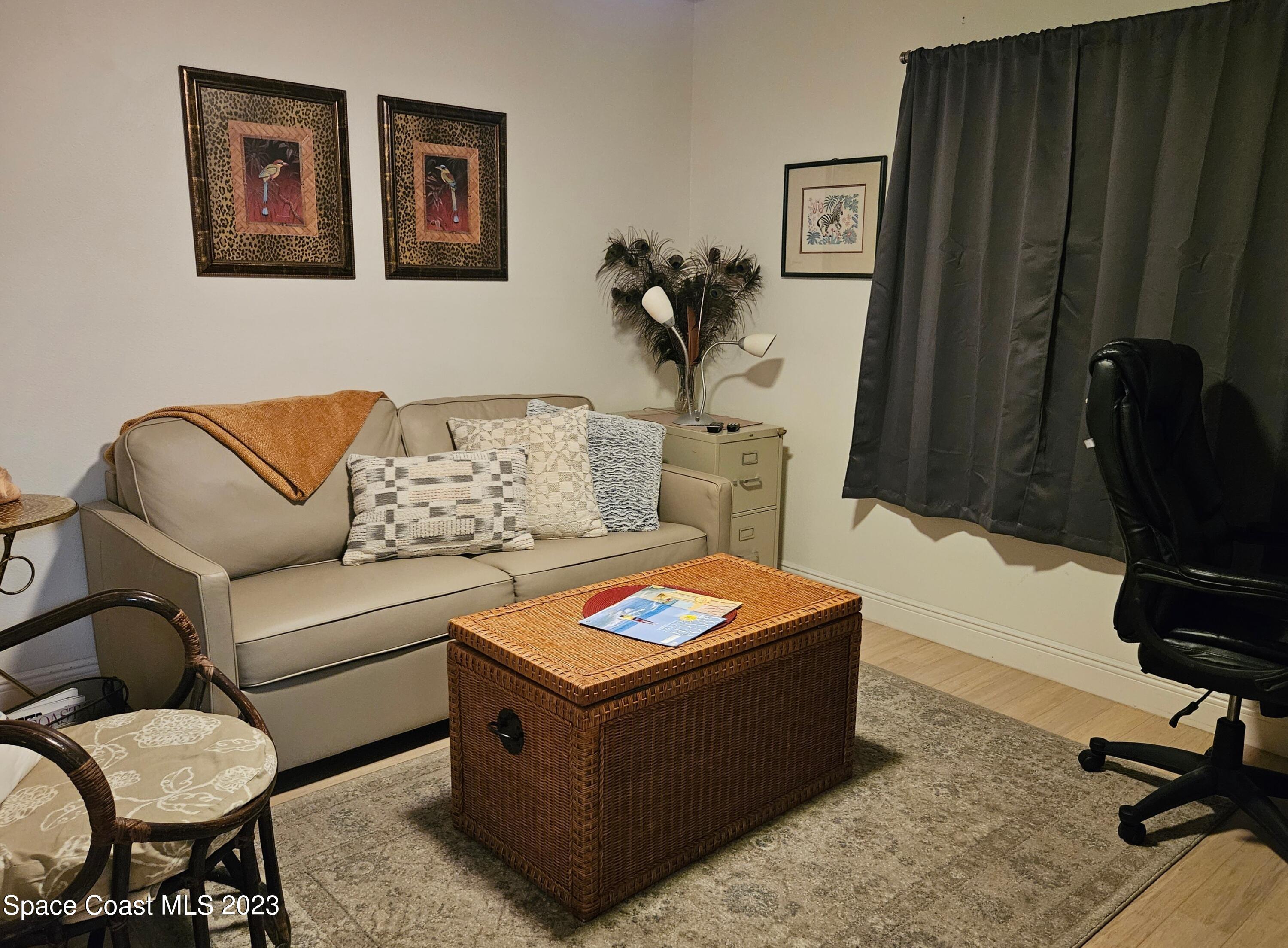 540 S Brevard Avenue, 414