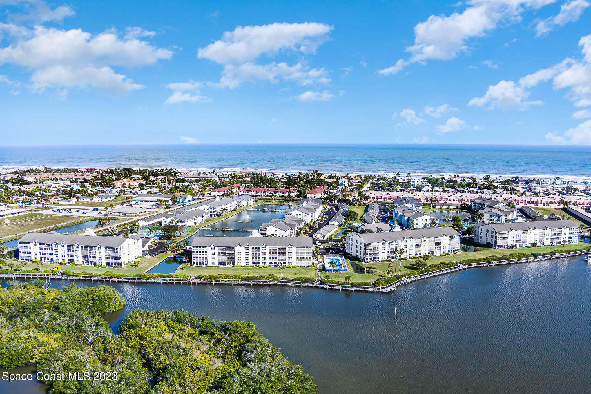 540 S Brevard Avenue, 414