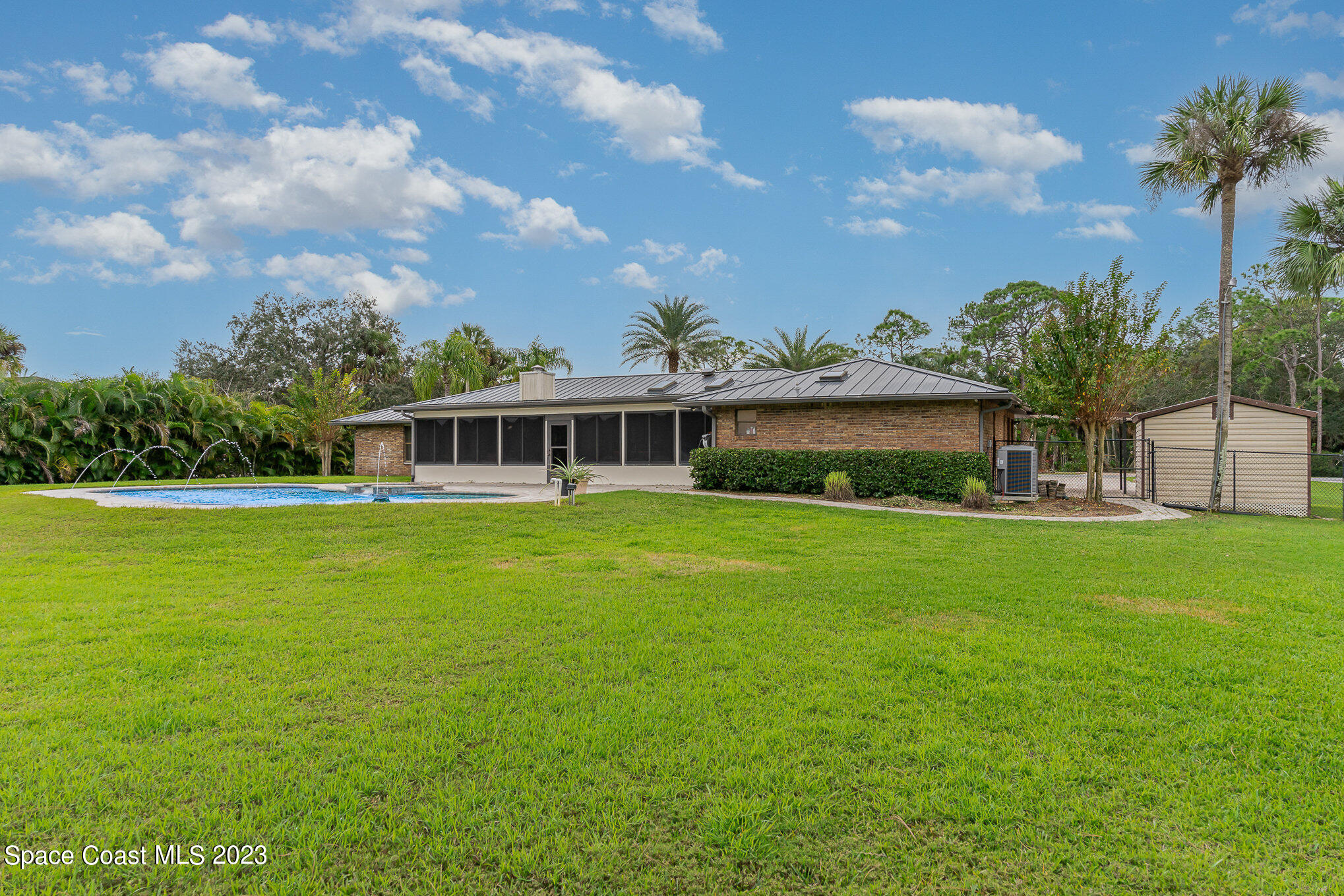 5400 Sand Lake Drive