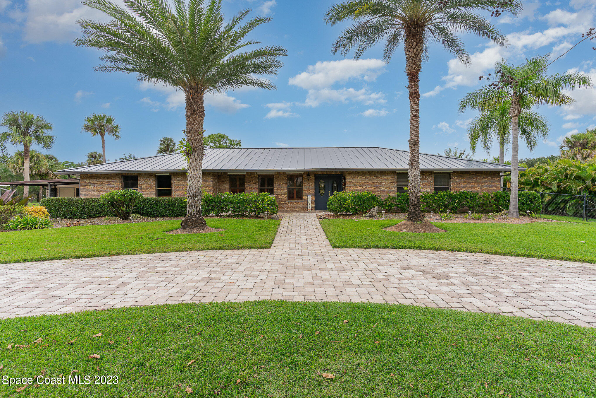 5400 Sand Lake Drive