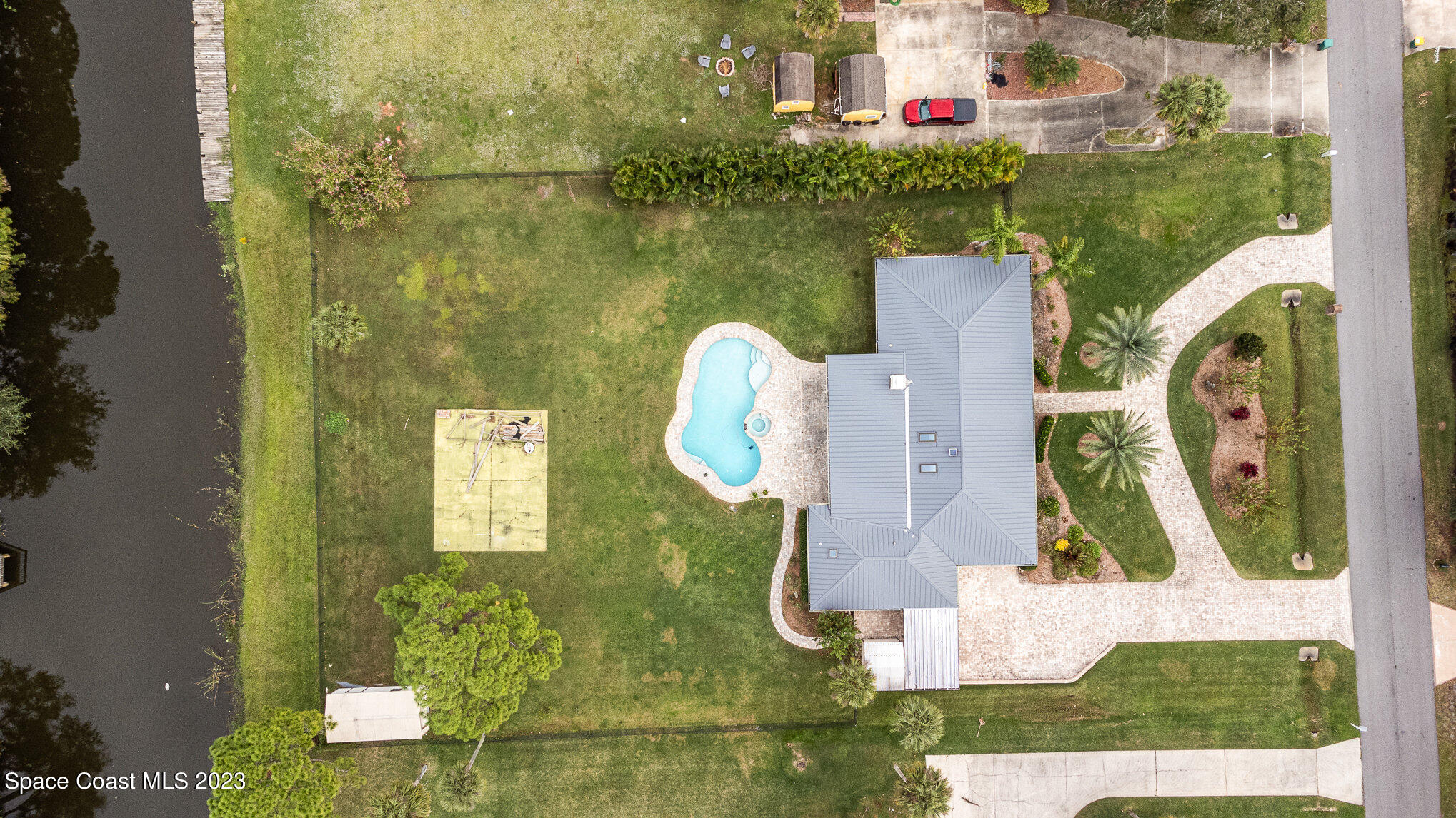 5400 Sand Lake Drive
