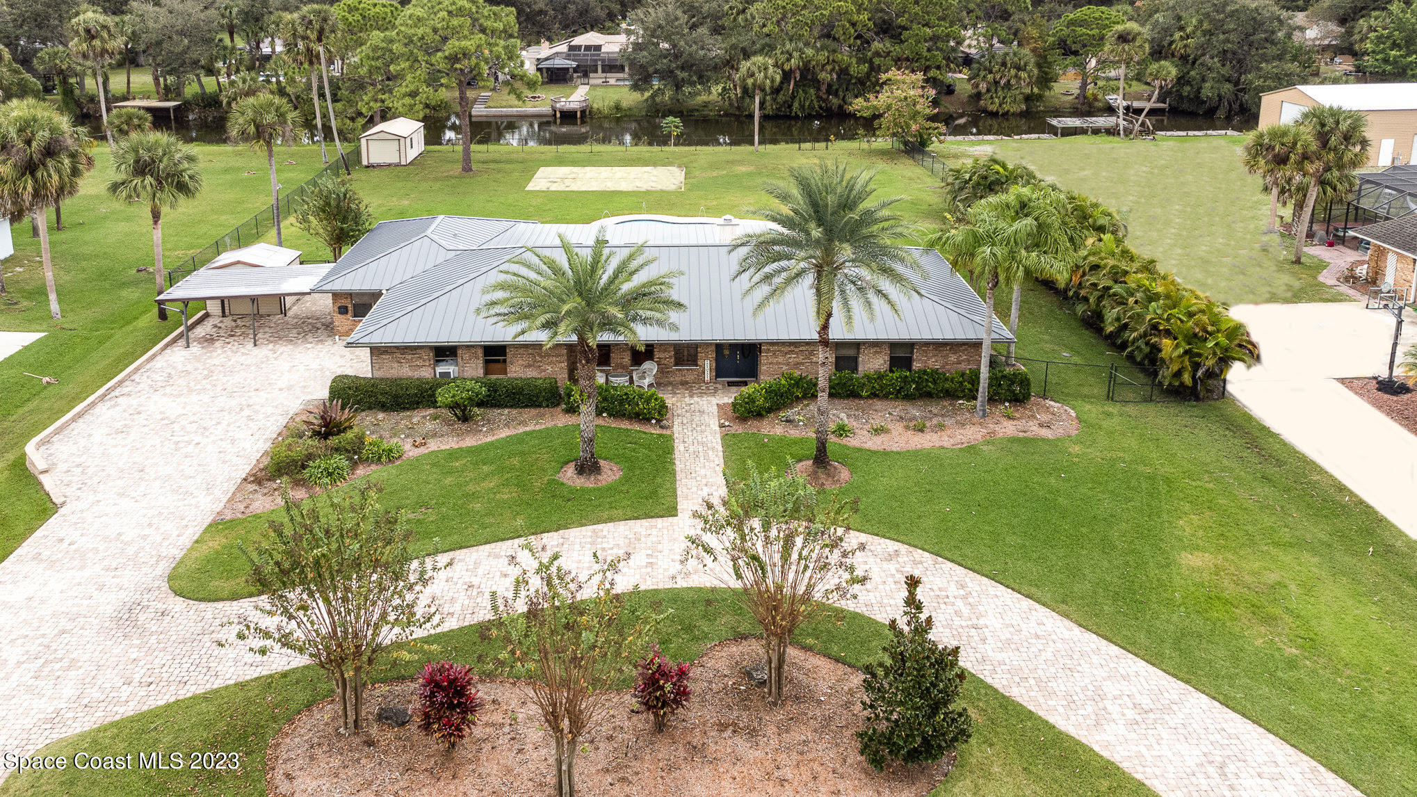 5400 Sand Lake Drive