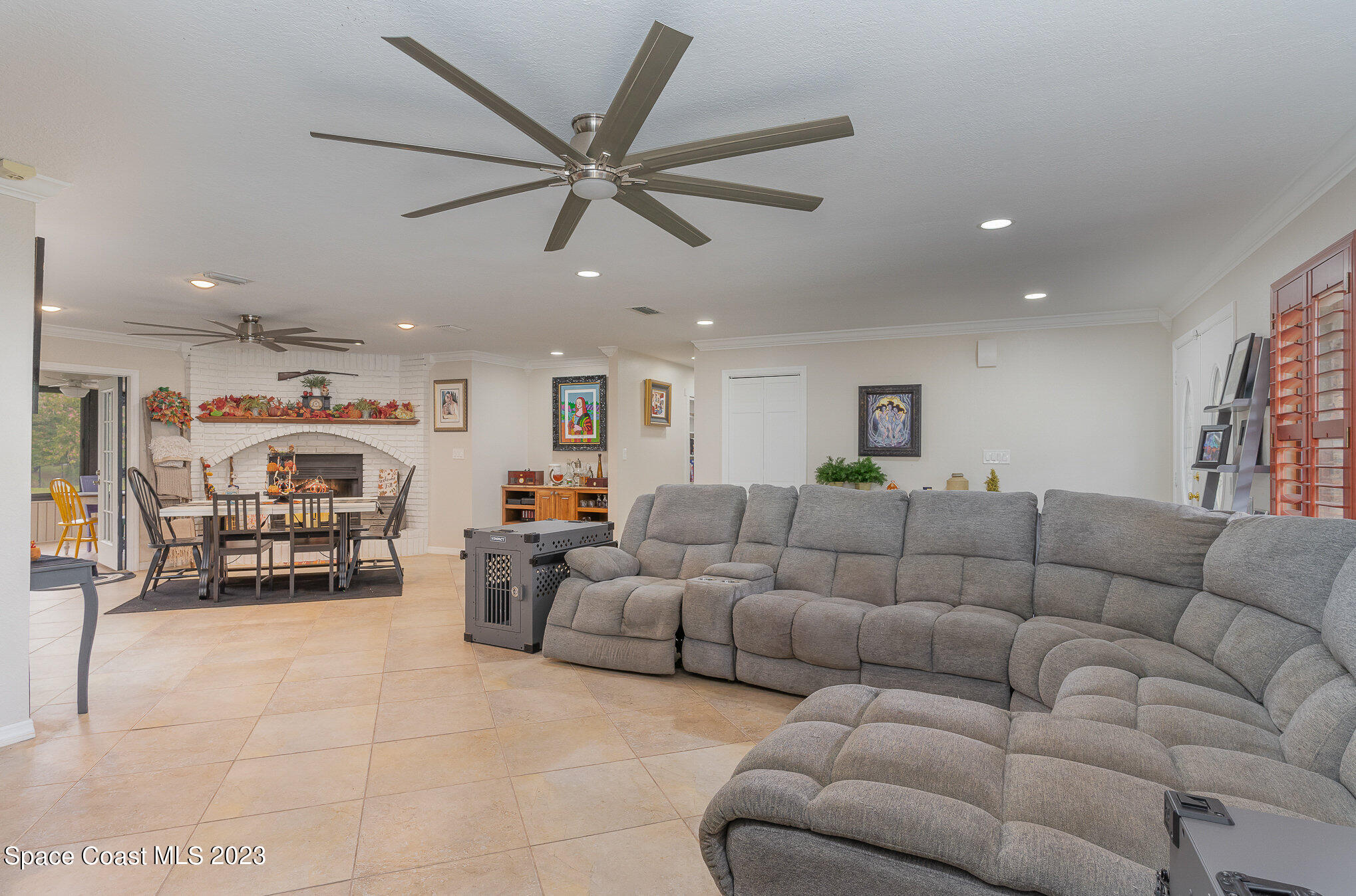5400 Sand Lake Drive