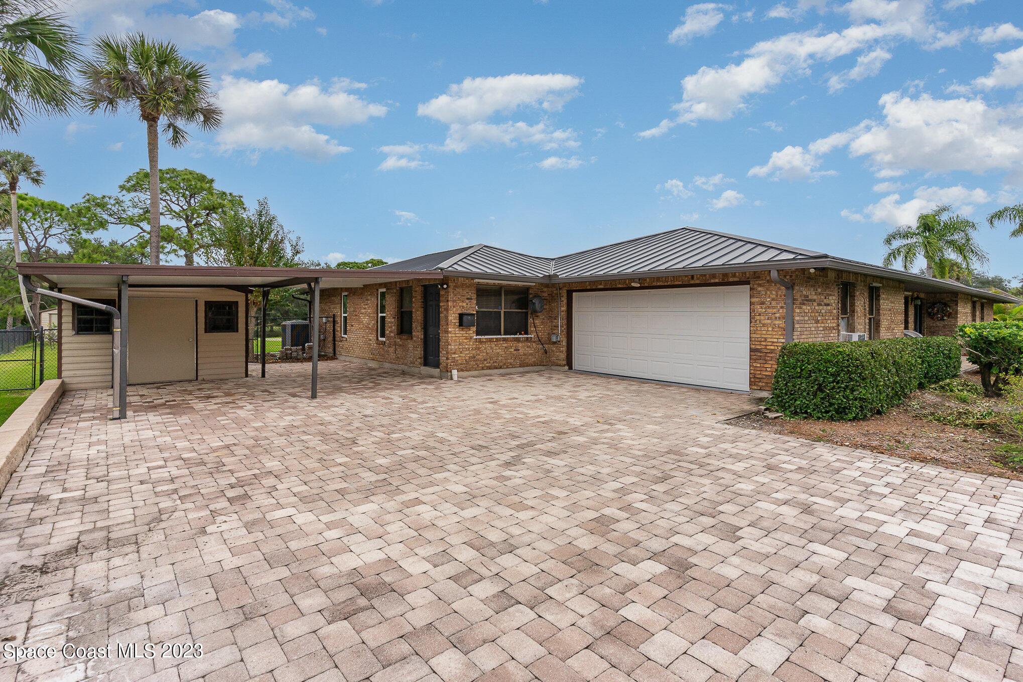 5400 Sand Lake Drive