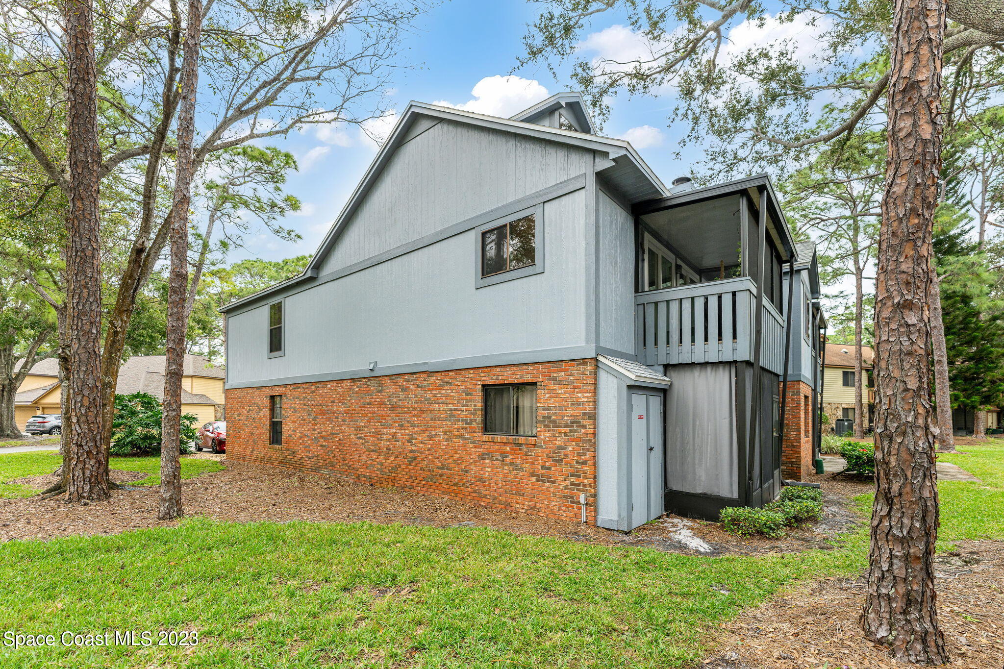9000 York Lane, Unit 8F