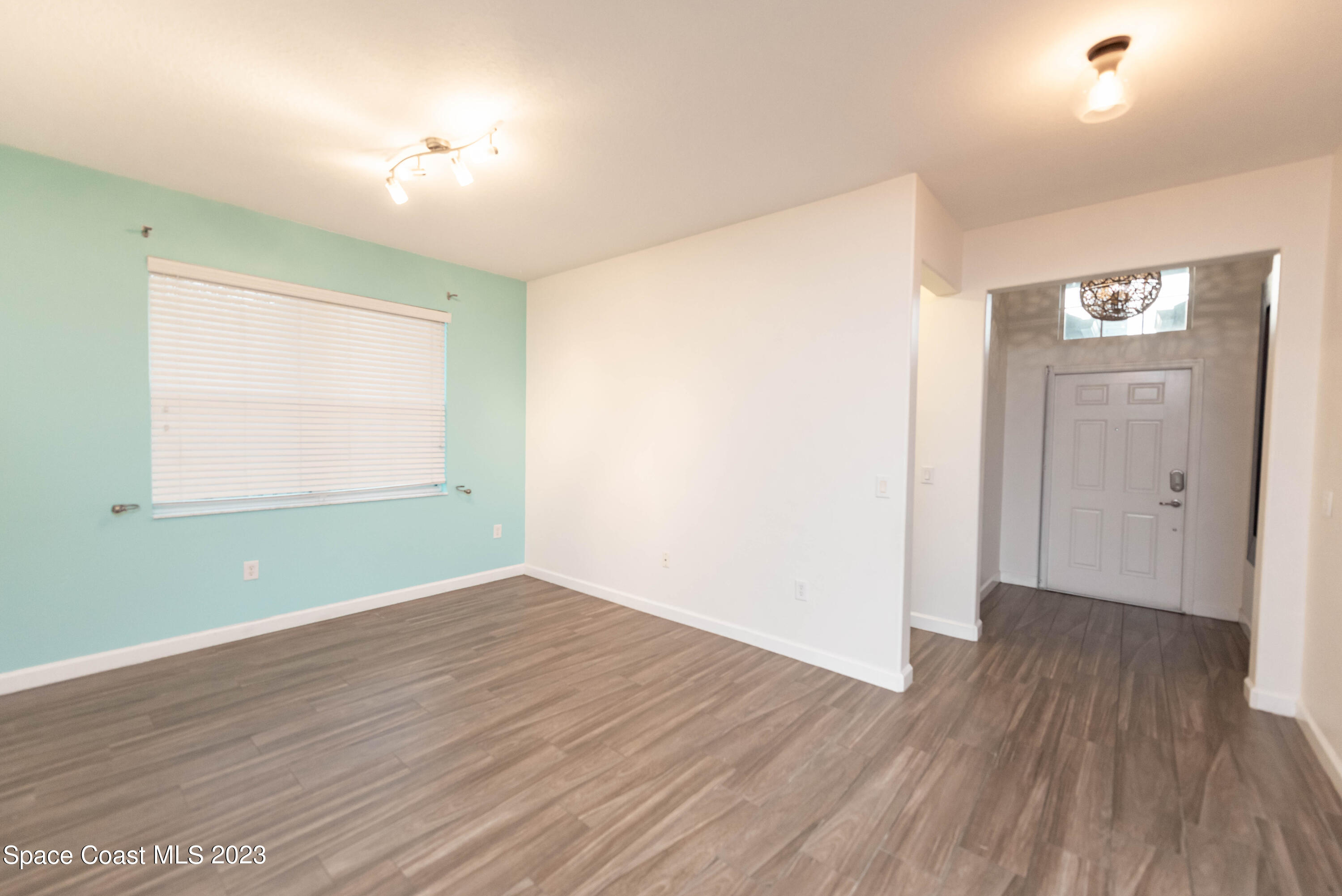 5988 Croydon Court