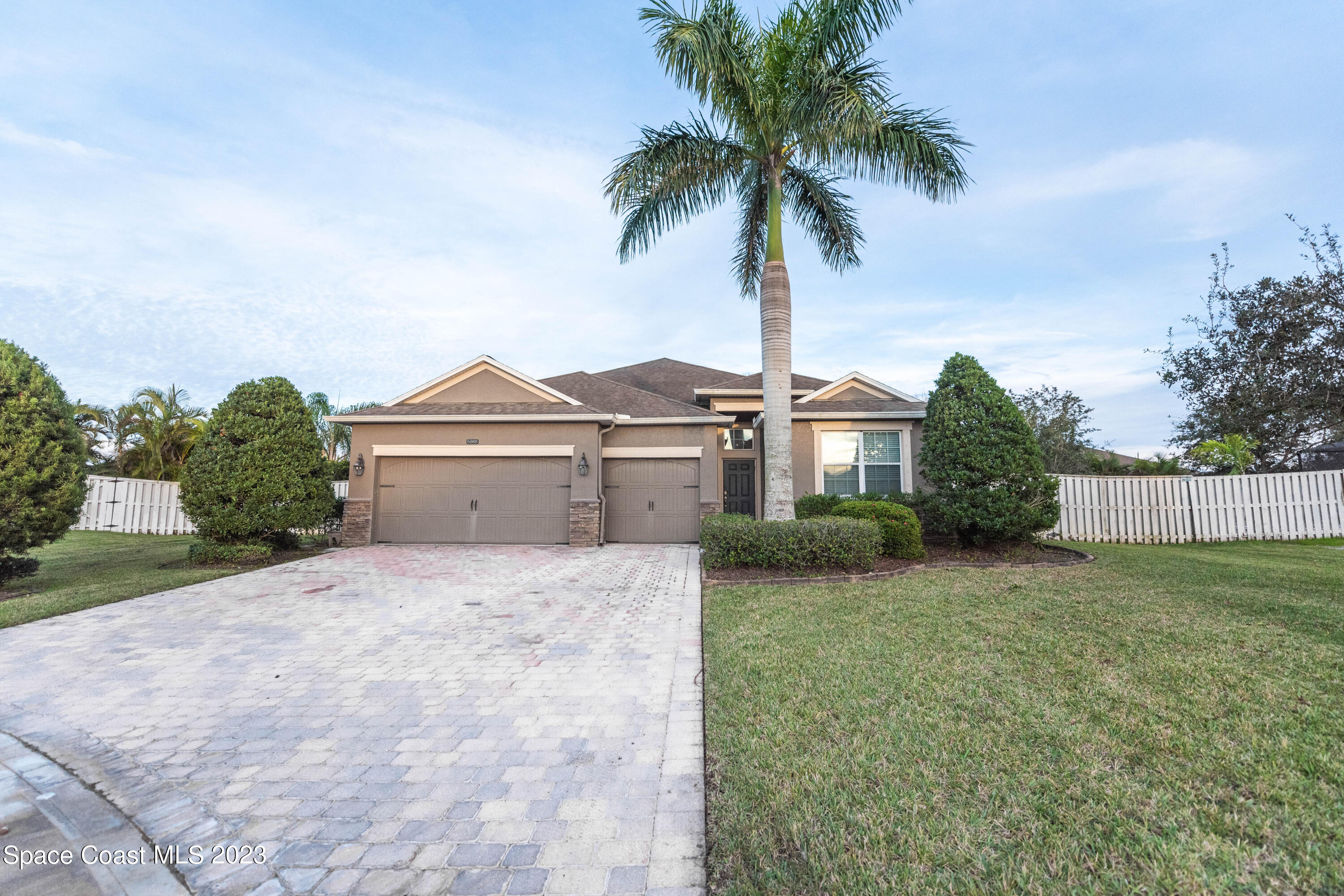 5988 Croydon Court