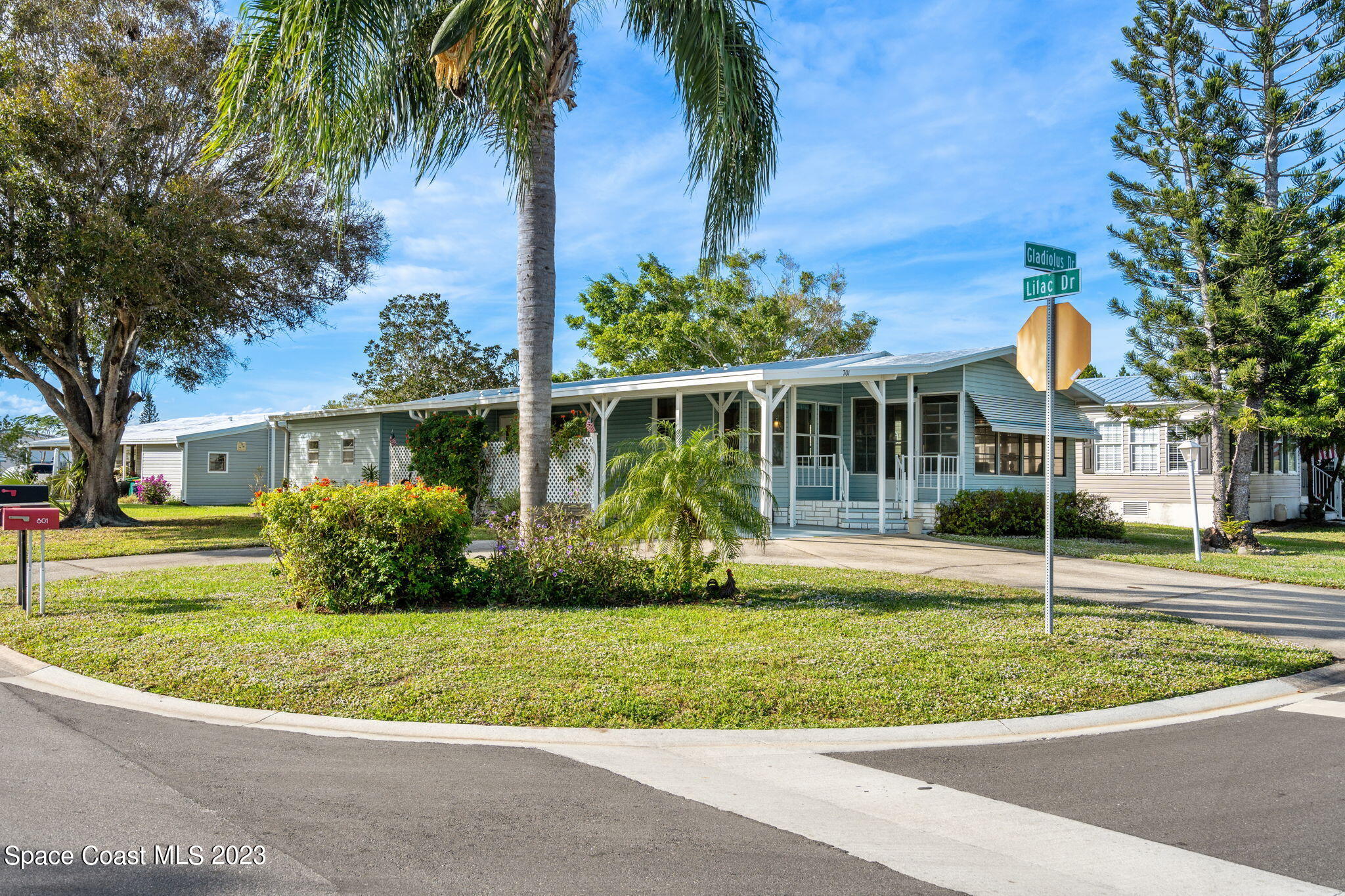701 Gladiolus Drive