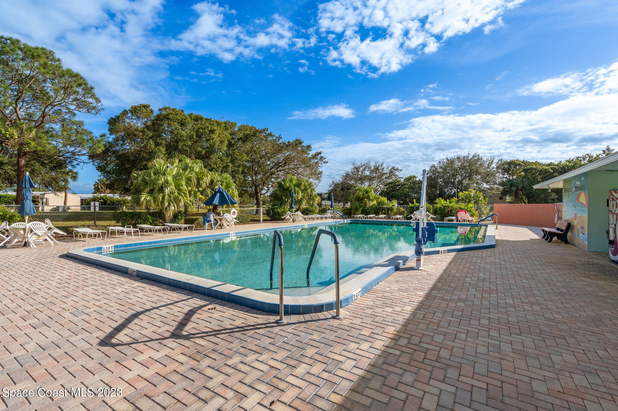 701 Gladiolus Drive