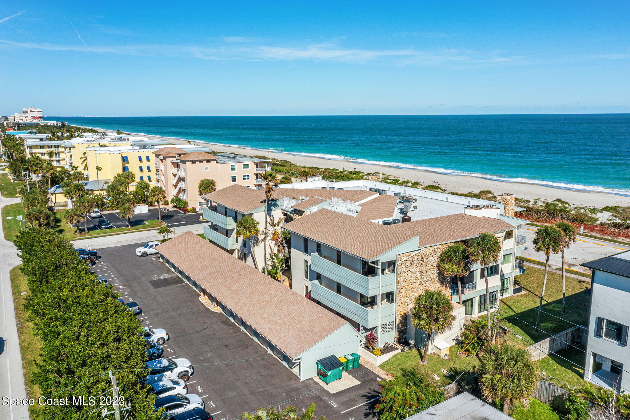 700 Wavecrest Ave, Unit 206