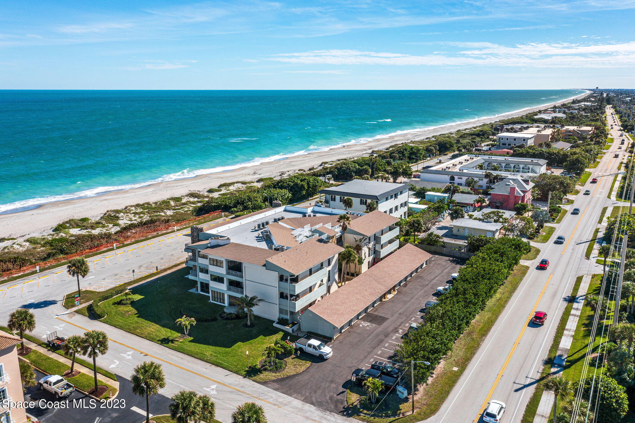 700 Wavecrest Ave, Unit 206