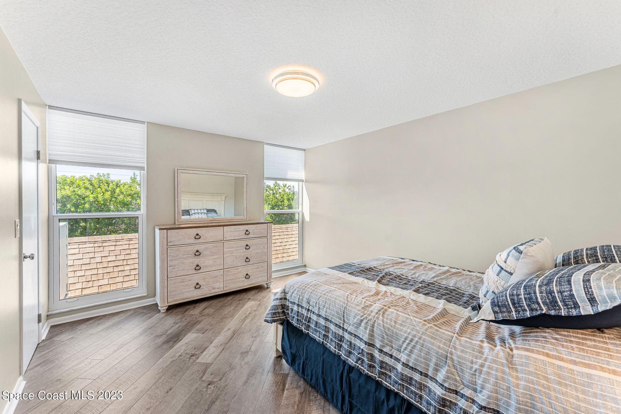 700 Wavecrest Ave, Unit 206
