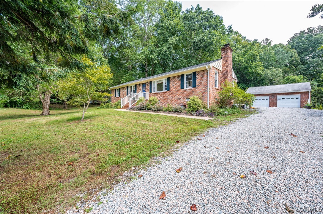 12302 Birchlake Cir