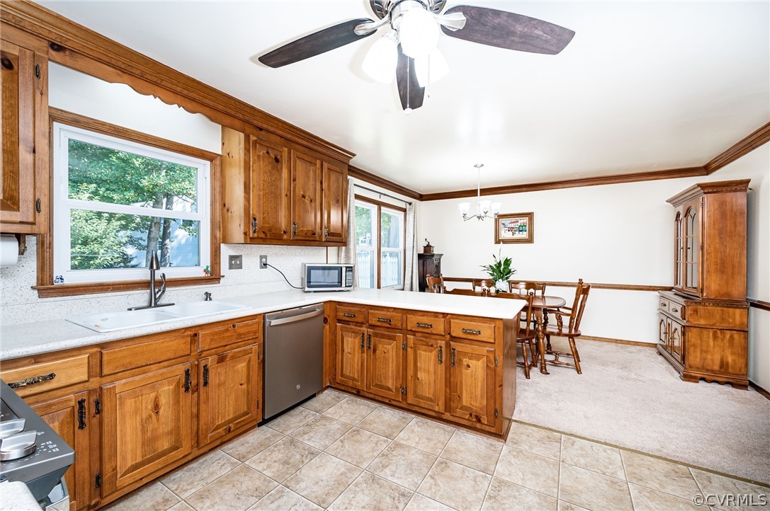 10400 Hamlin Dr