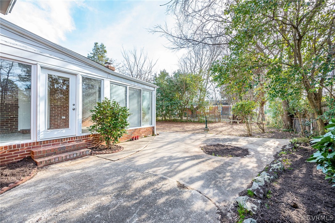 817 Orchard Rd