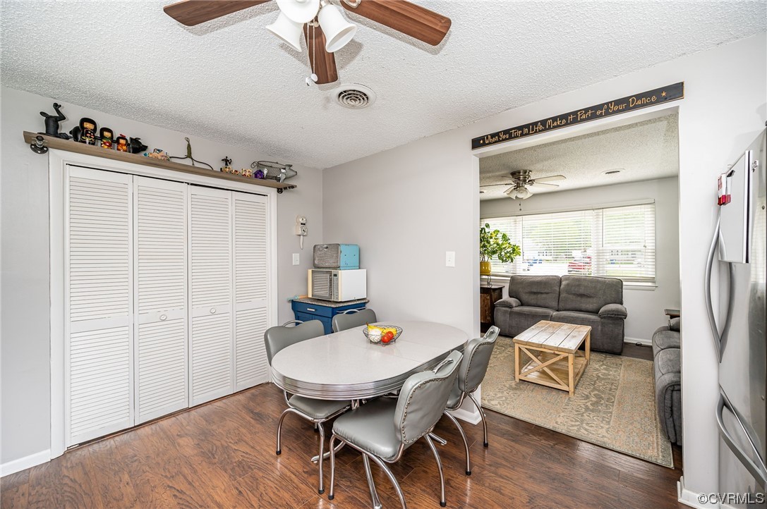 8618 Firethorne Ln