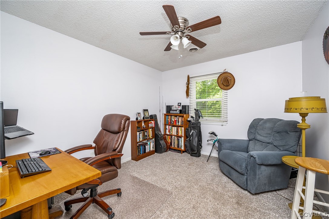 8618 Firethorne Ln