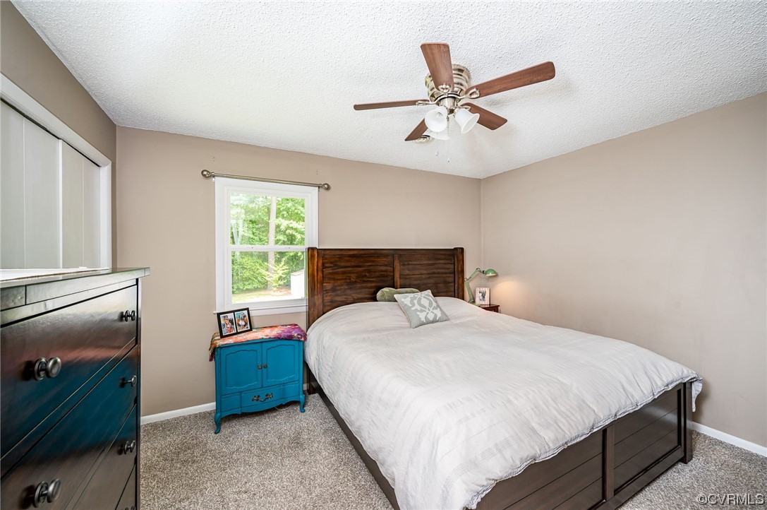 8618 Firethorne Ln