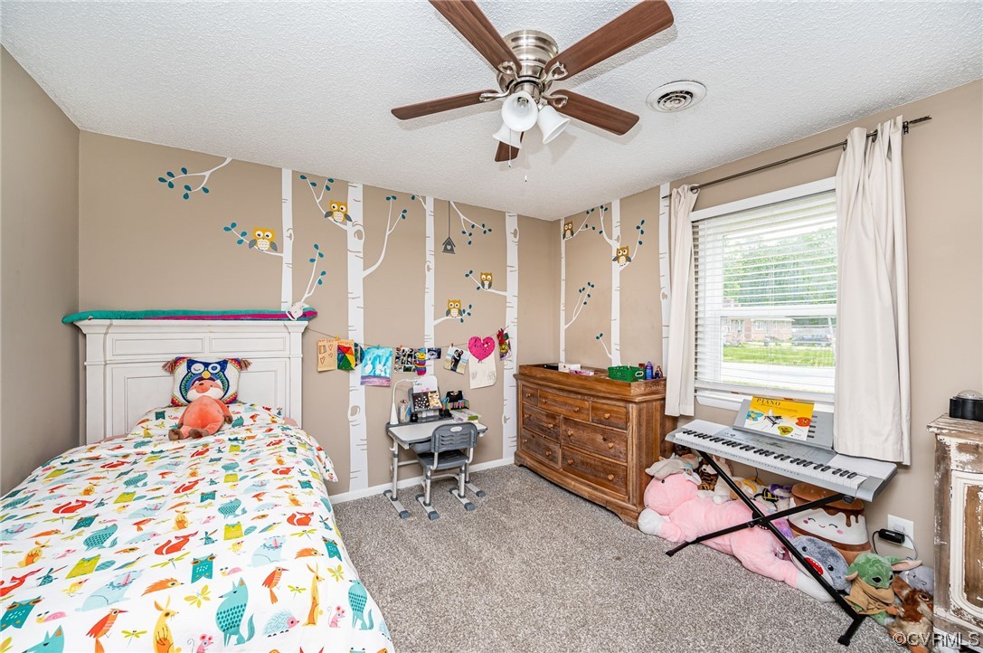 8618 Firethorne Ln