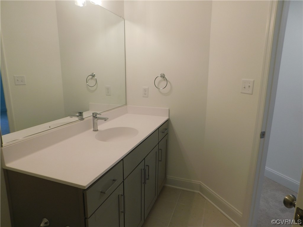 7037 Leire Ln