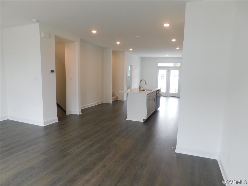 7004 Leire Ln