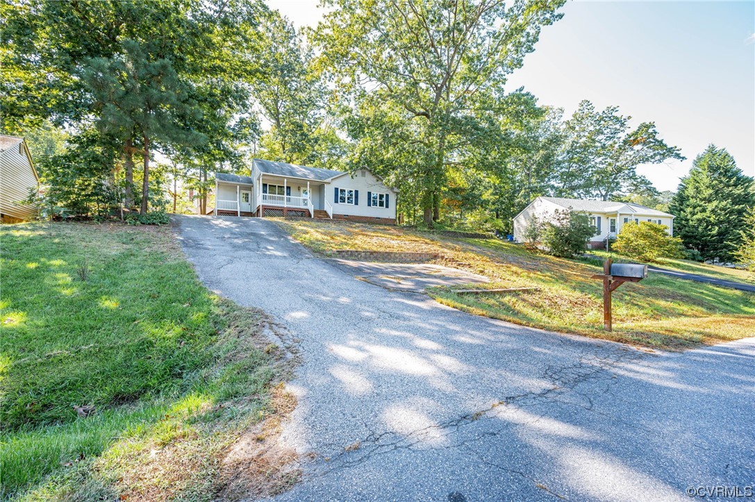 3315 Walnut Cove Ct