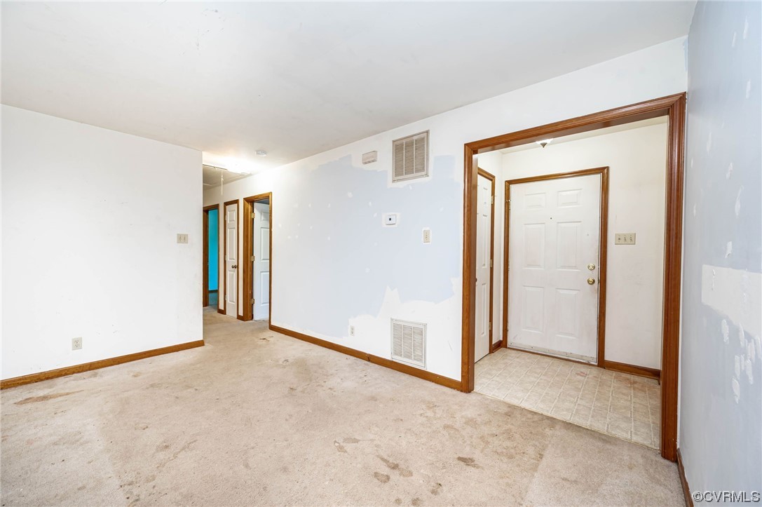 3315 Walnut Cove Ct