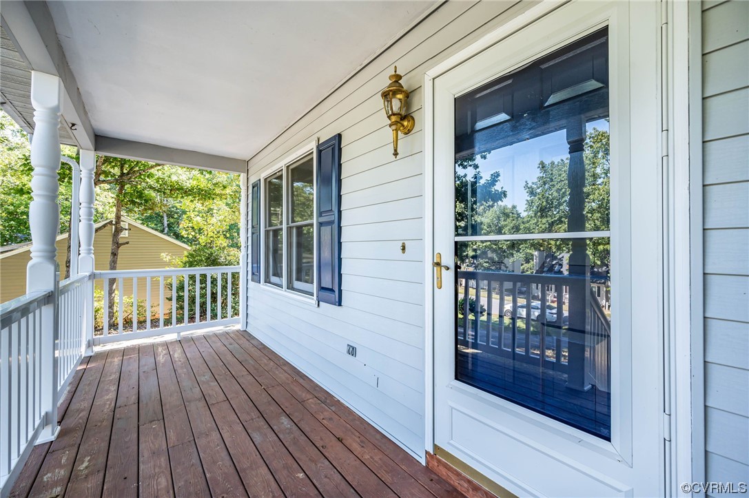 3315 Walnut Cove Ct
