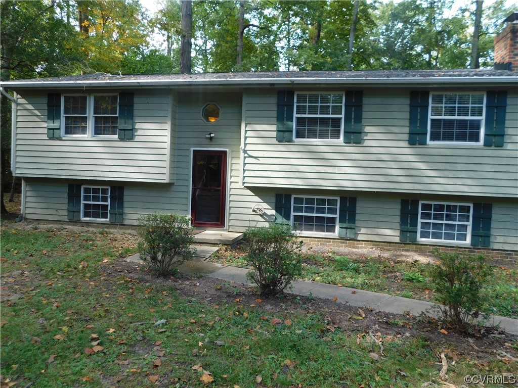 13205 Farm Brook Ct