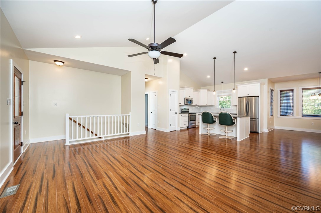 9080 Deep Creek Ct