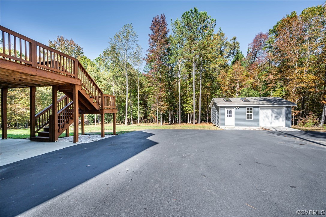 9080 Deep Creek Ct