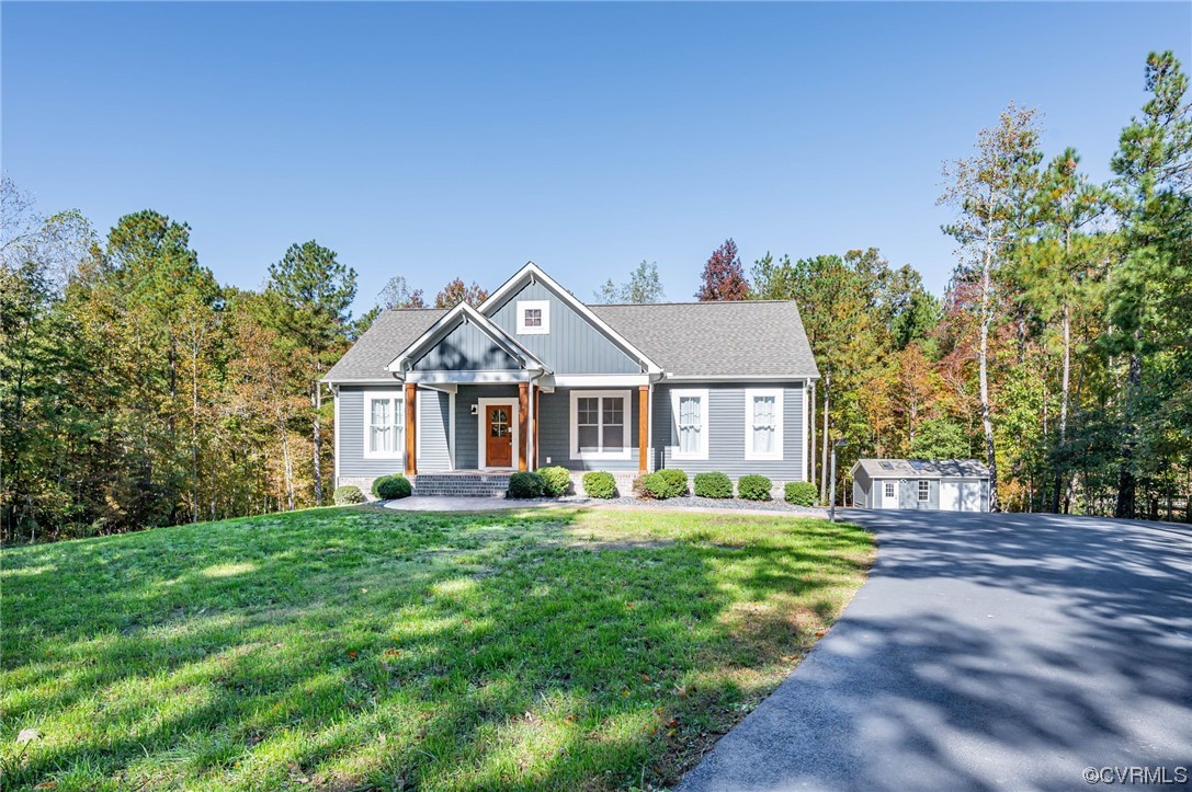 9080 Deep Creek Ct