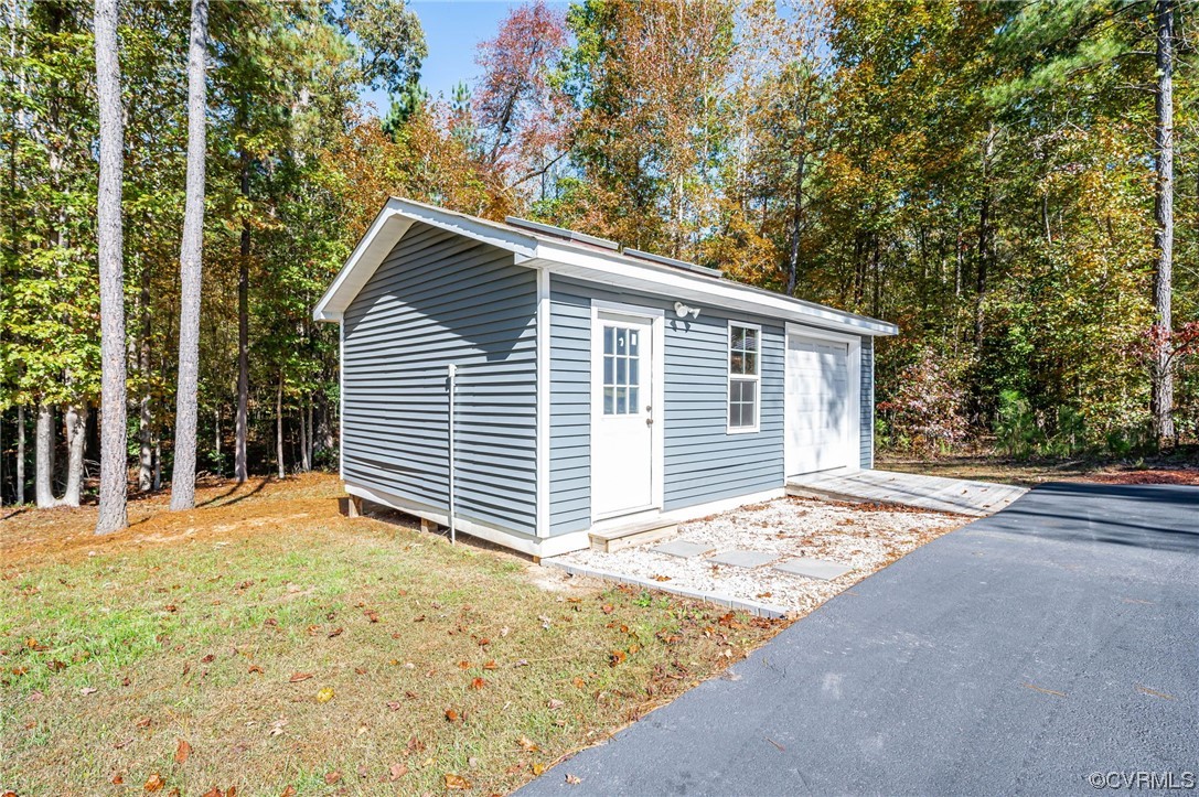 9080 Deep Creek Ct