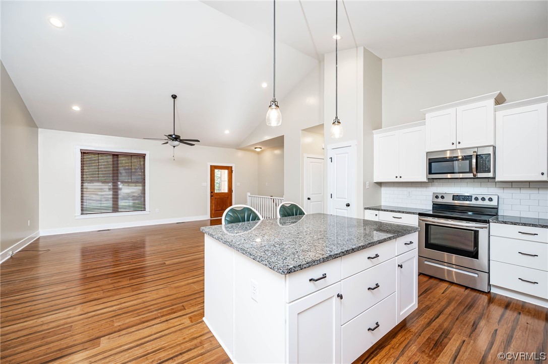 9080 Deep Creek Ct