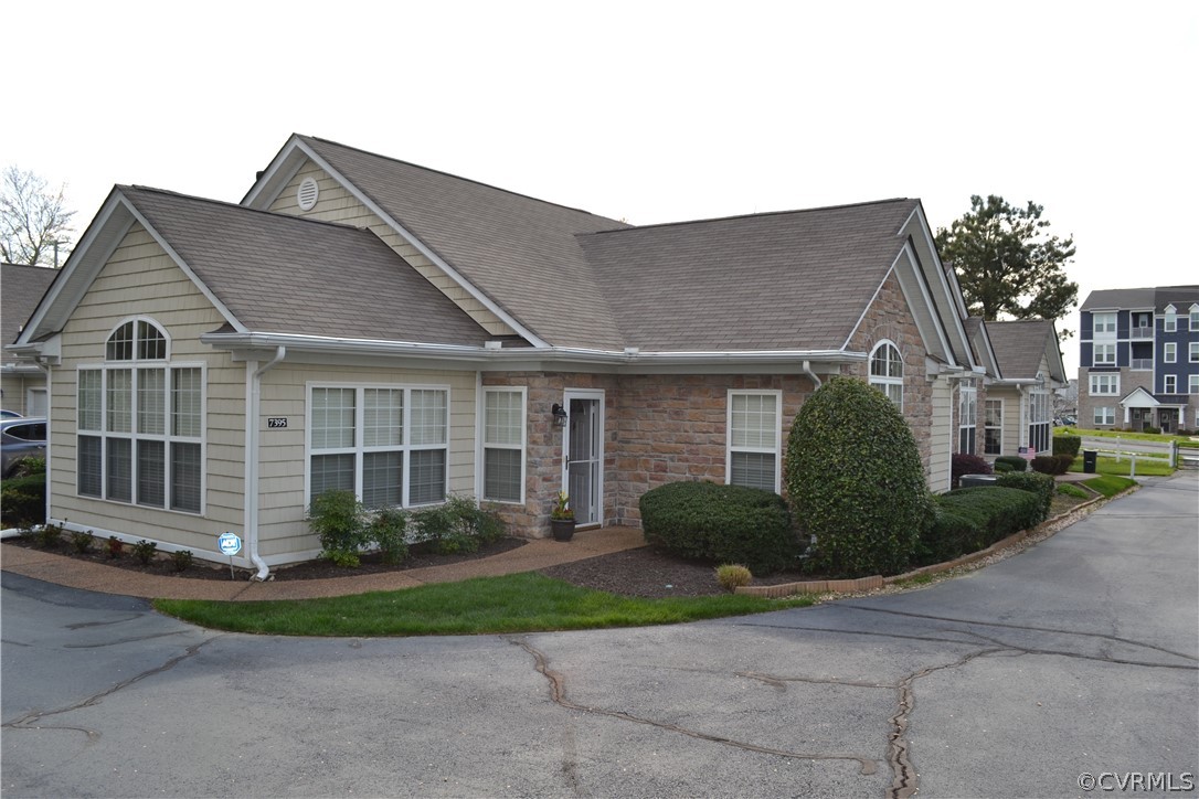 7395 Norwood Pond Pl