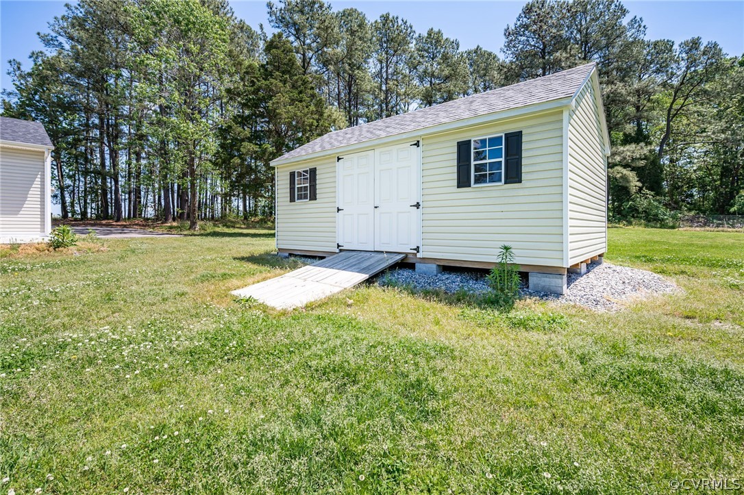 5821 Woodpecker Rd