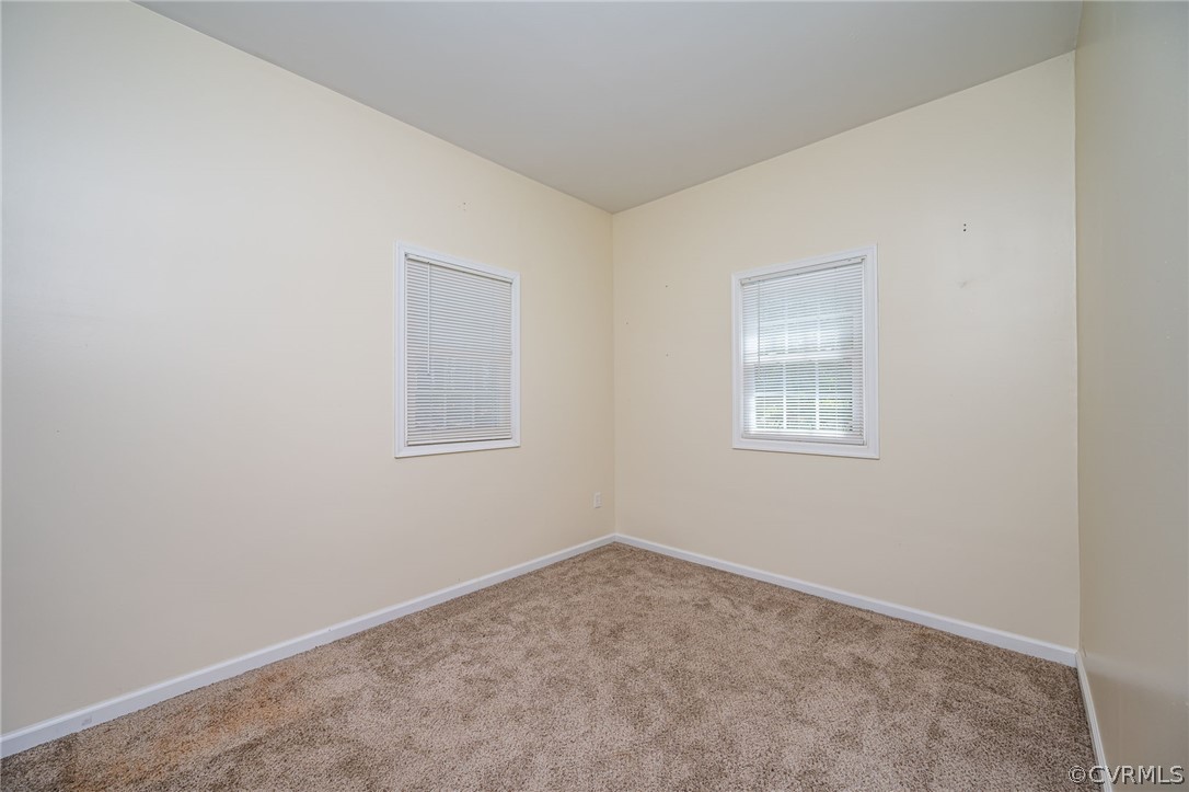 5821 Woodpecker Rd