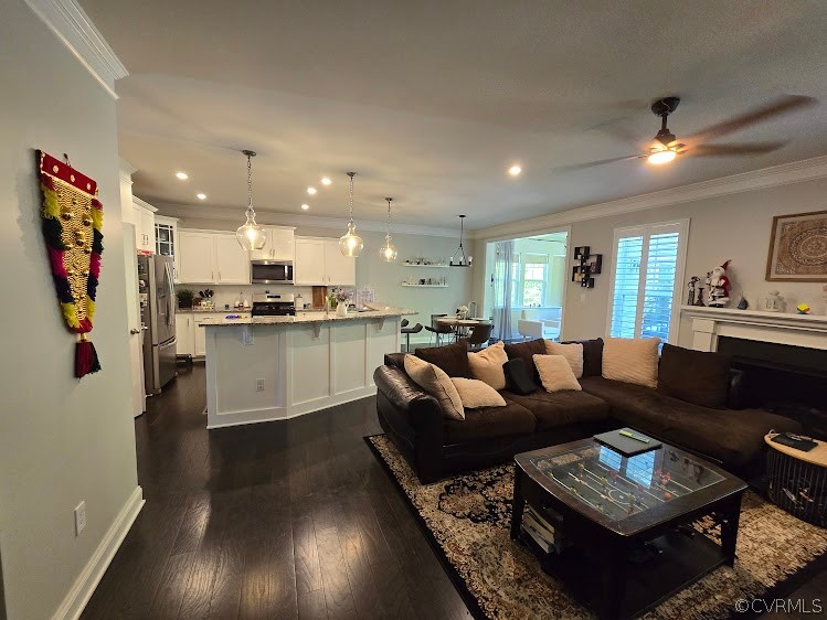 15306 Merton Ct