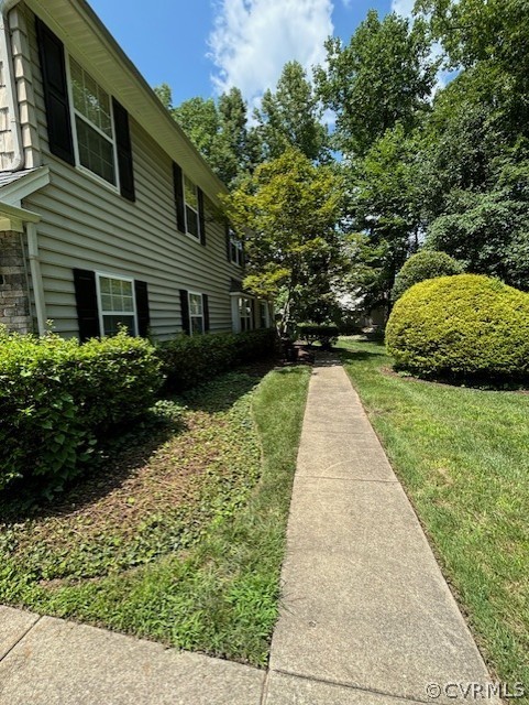 11 Claiborne Dr