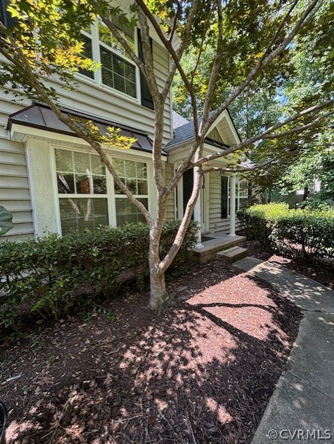 11 Claiborne Dr