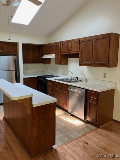 813 W 29th St