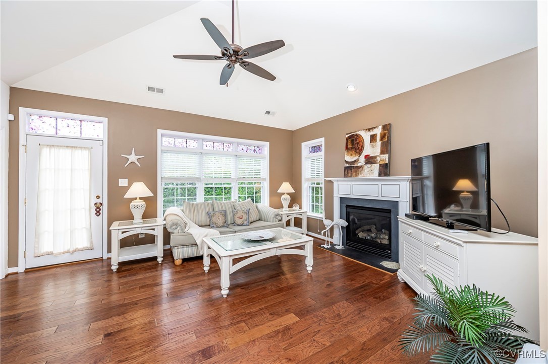 5200 Creek Heights Dr