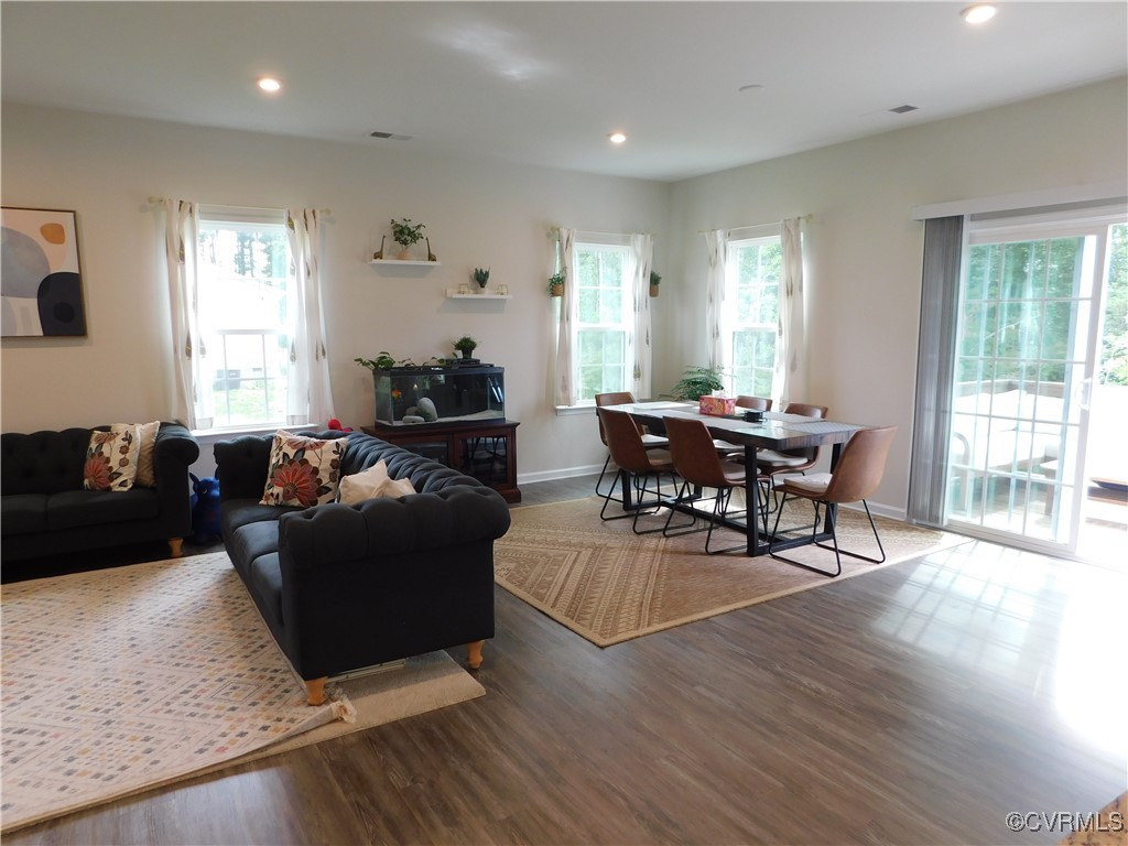 2212 Carters Bridge Pl