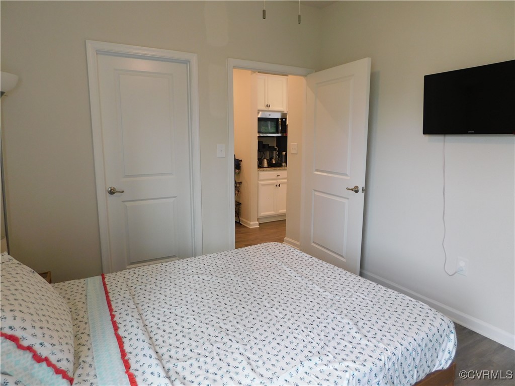 2212 Carters Bridge Pl