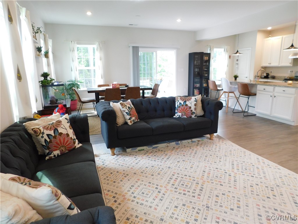 2212 Carters Bridge Pl