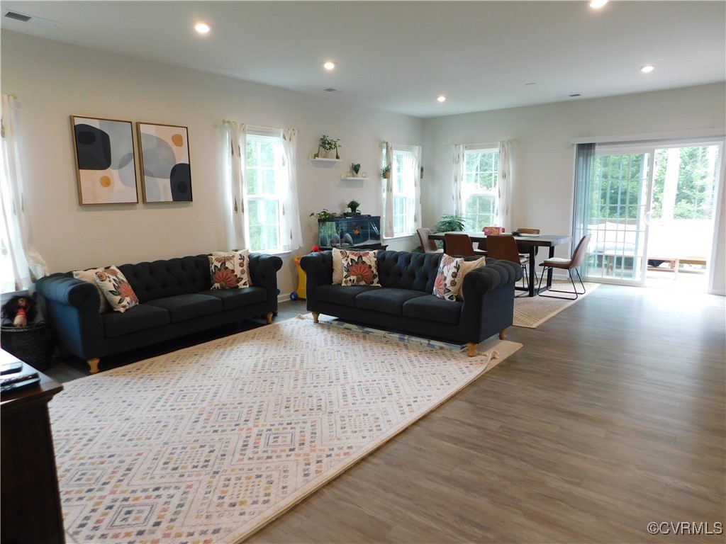 2212 Carters Bridge Pl