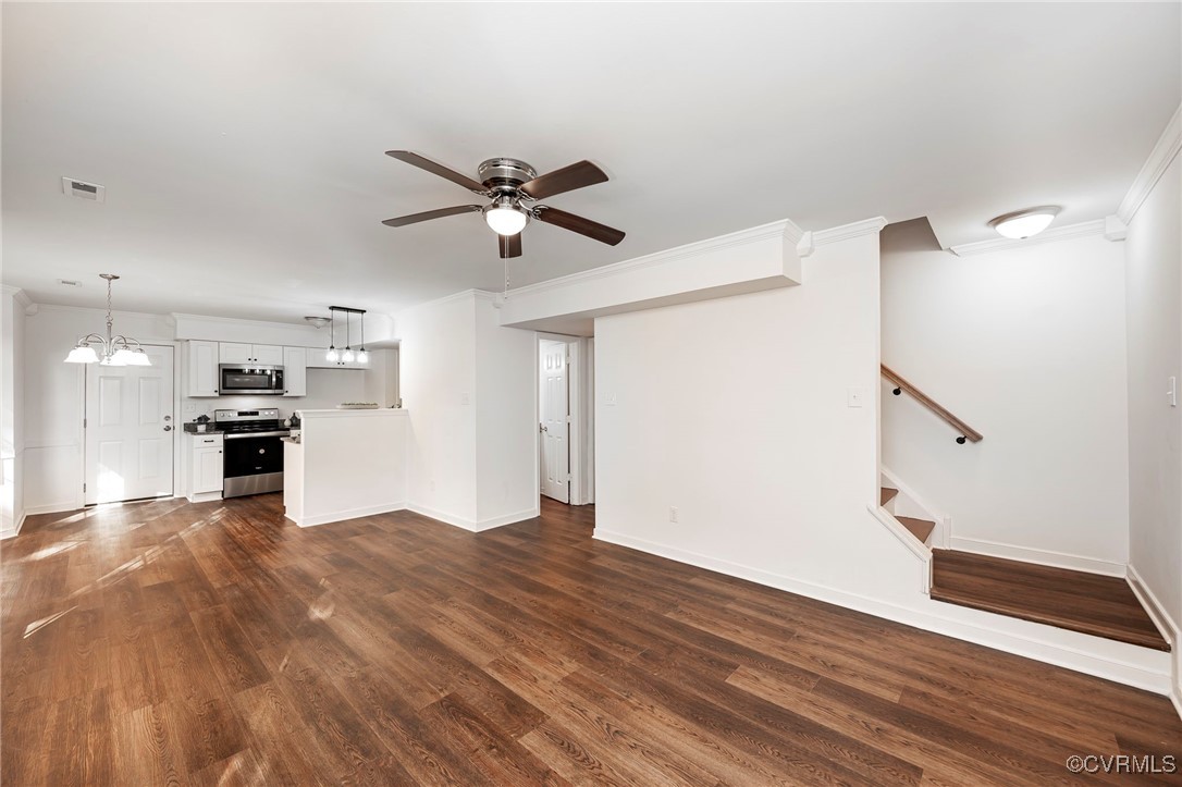 5924 Silver Oak Ln
