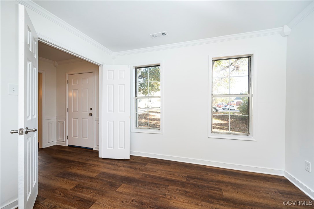 5924 Silver Oak Ln