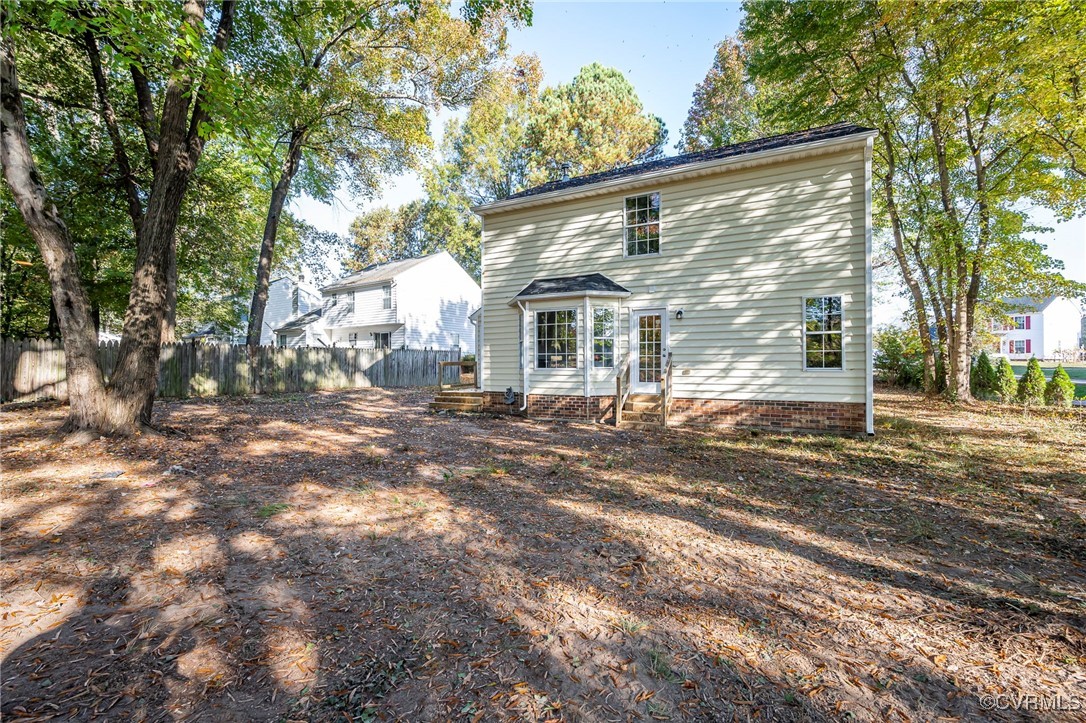 5924 Silver Oak Ln