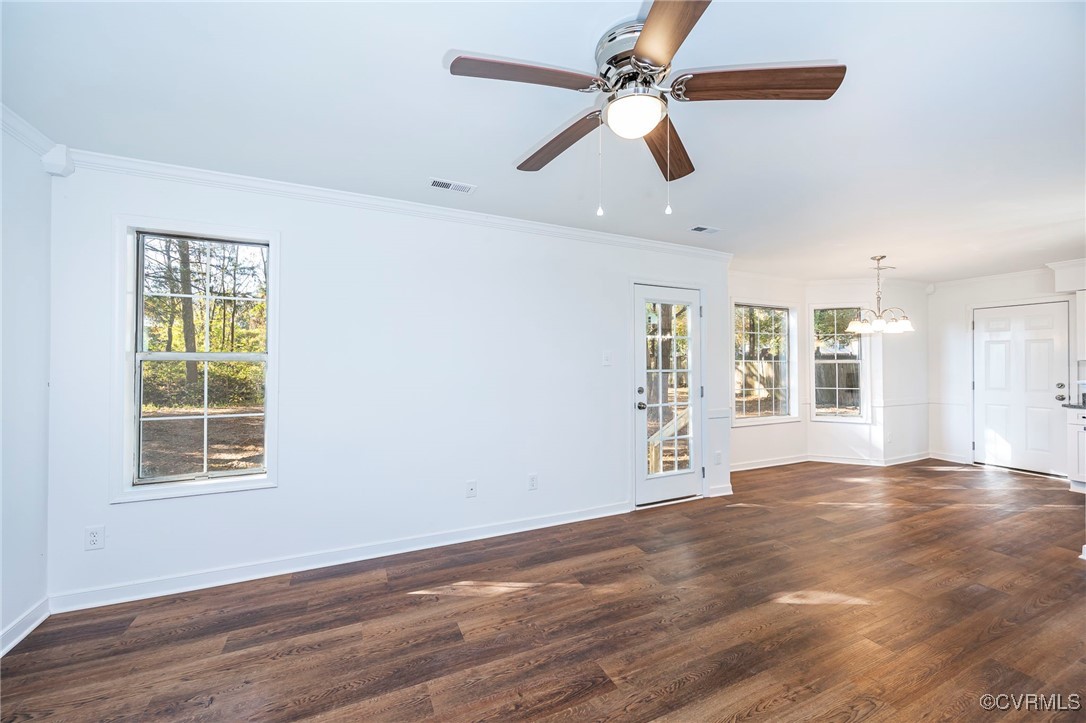 5924 Silver Oak Ln